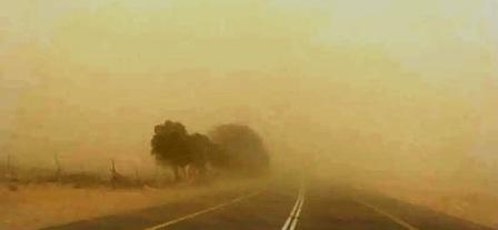 Tunisie – Kébili : Visibilité quasi nulle sur la route entre Souk Lahad et Gafsa