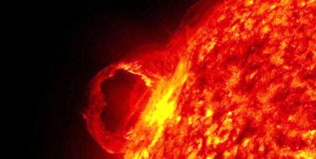 Une tempête solaire d’une rare violence bombarde la terre depuis hier : Risques sur les télécoms...