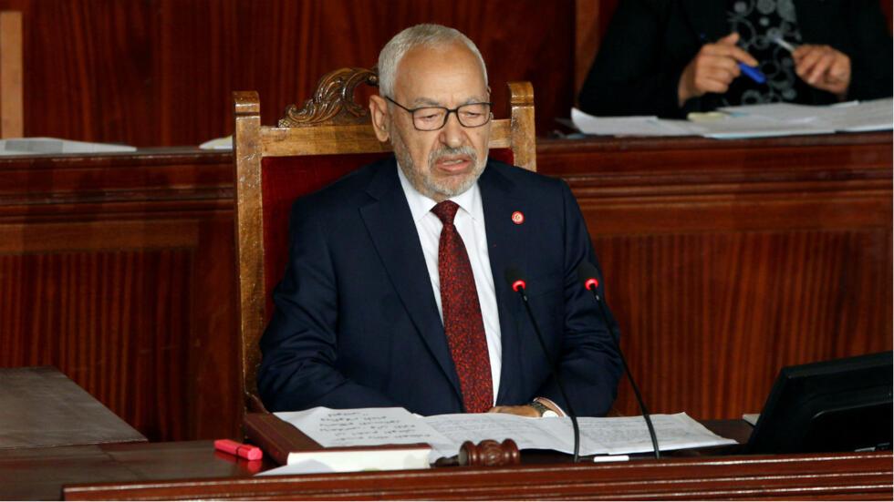 Ghannouchi repart avec 3 ans de prison ferme et une amende colossale