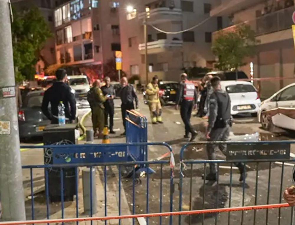 Explosion à Tel Aviv : Un drone revendiqué par les Houthis fait un mort et...