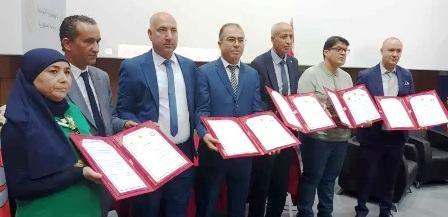 Tunisie – Distribution de 105 abonnements de transport gratuit au profit de certains blessés de...