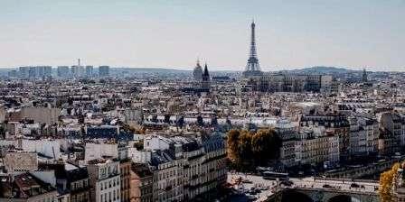 Attaque au couteau près des Champs-Élysées : Un policier blessé, l’assaillant neutralisé