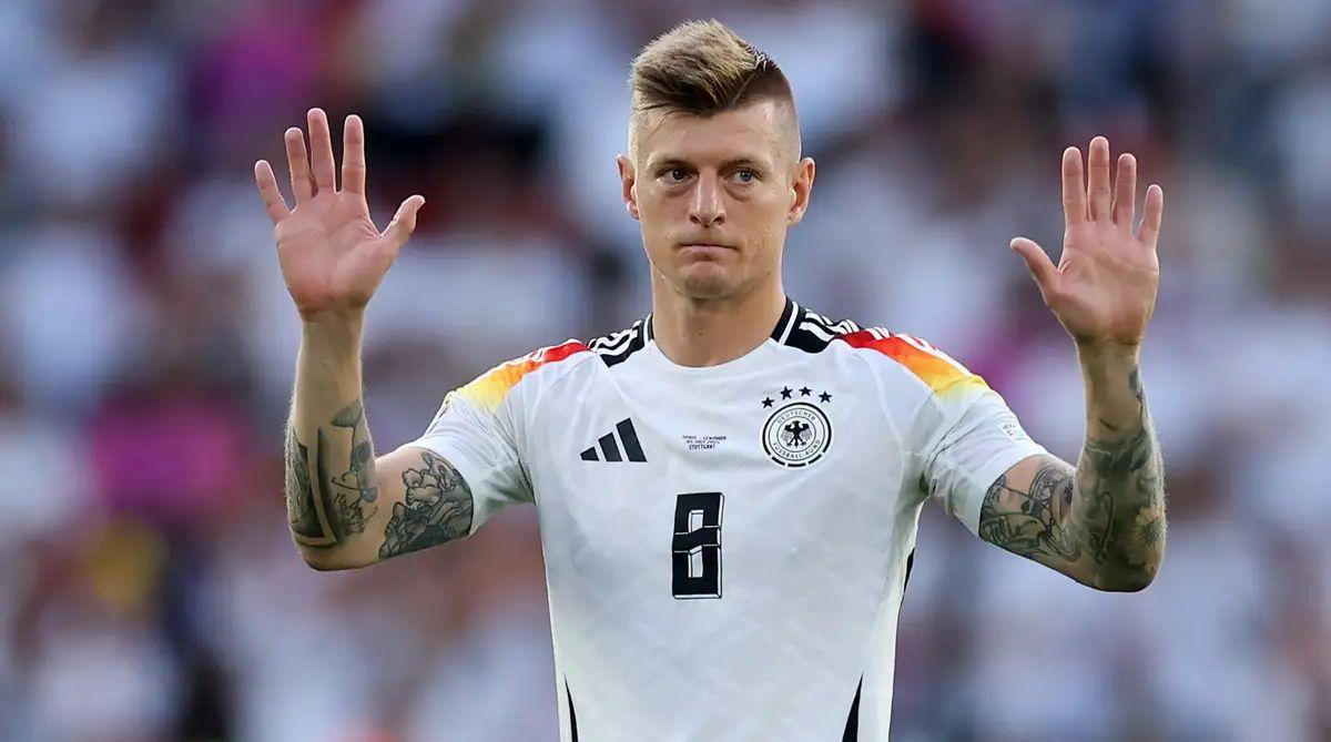 Toni Kroos : “L’Allemagne n’est plus aussi sûre, je resterai en Espagne après ma retraite”