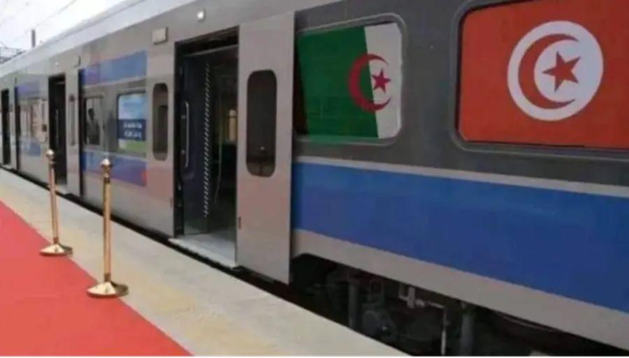 11 août : Départ du premier train commercial de Tunis vers Annaba