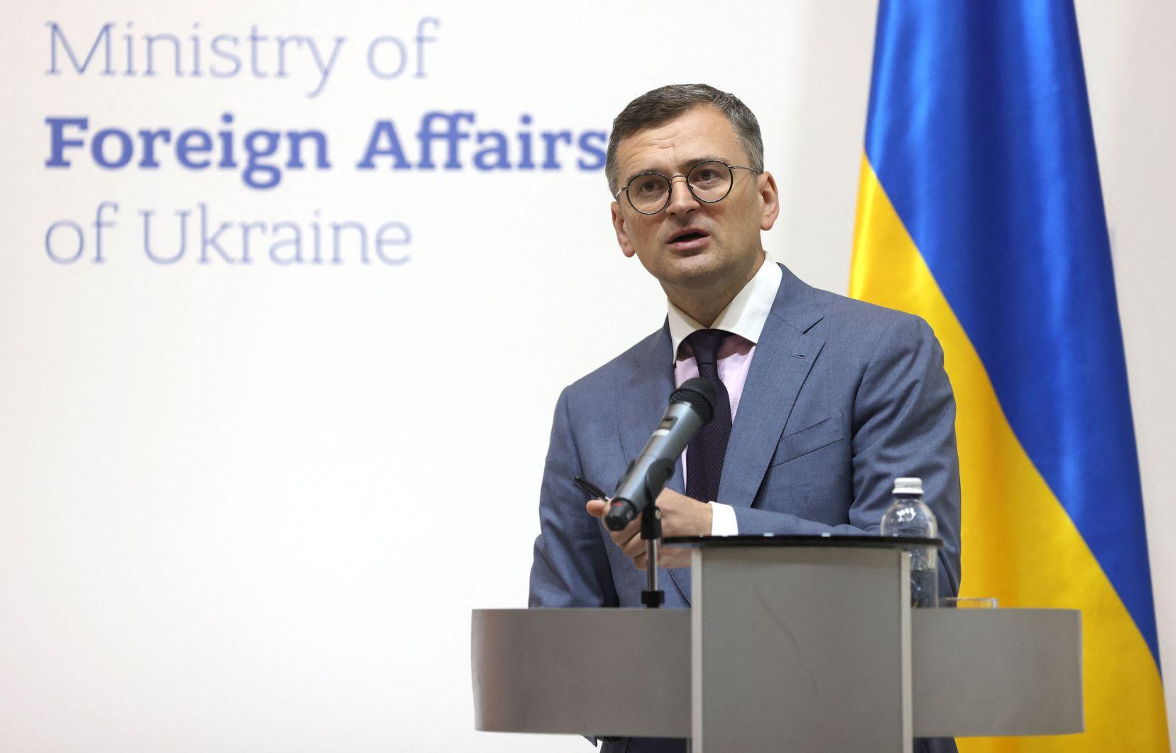 Ukraine : Le chef de la diplomatie Dmytro Kouleba quitte le navire…