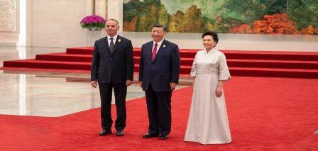 Madouri prend part à un dîner offert par le président chinois au grand palais du...