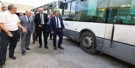 Tunisie – Le ministre des transports inspecte la fluidité des services au premier jour de...