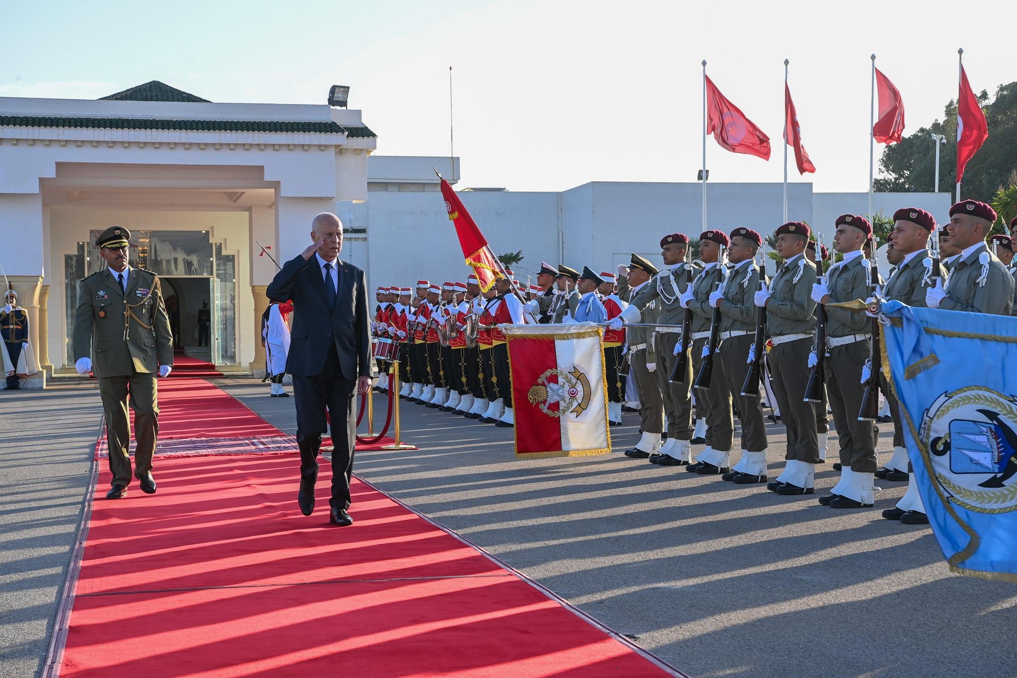 Kais Saïed s’envole pour l’Algérie