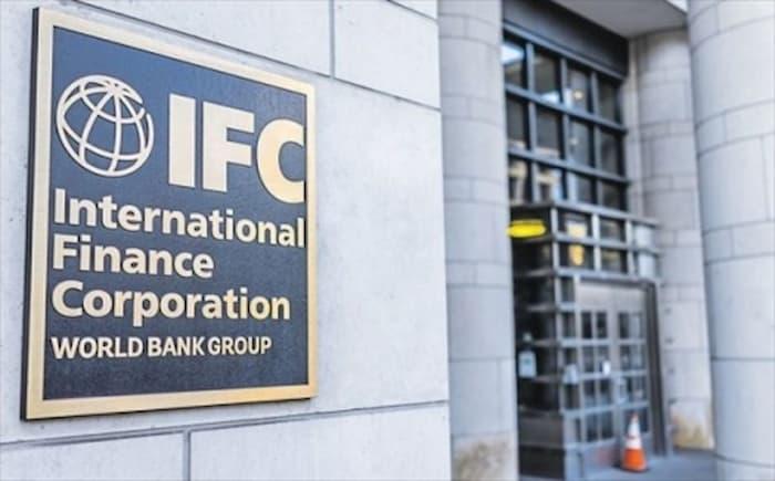 Banque mondiale: IFC a investi un montant record de financements dans 45 pays africains sur...