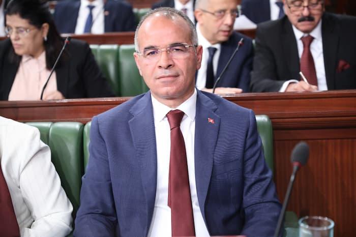 Tunisie : le chef du gouvernement annonce les grandes orientations de son programme économique et...