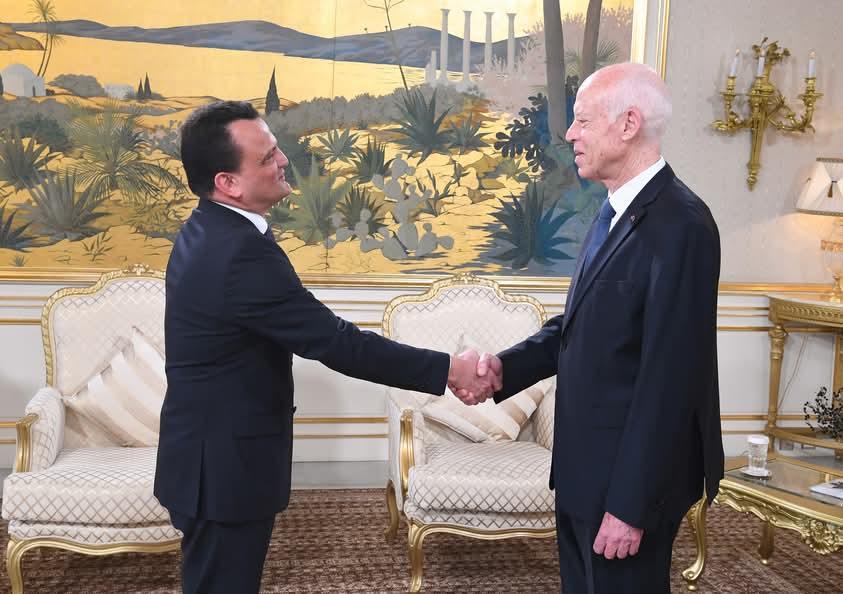 Le Président de la République reçoit l’Ambassadeur de Bulgarie à l’occasion de la fin de...