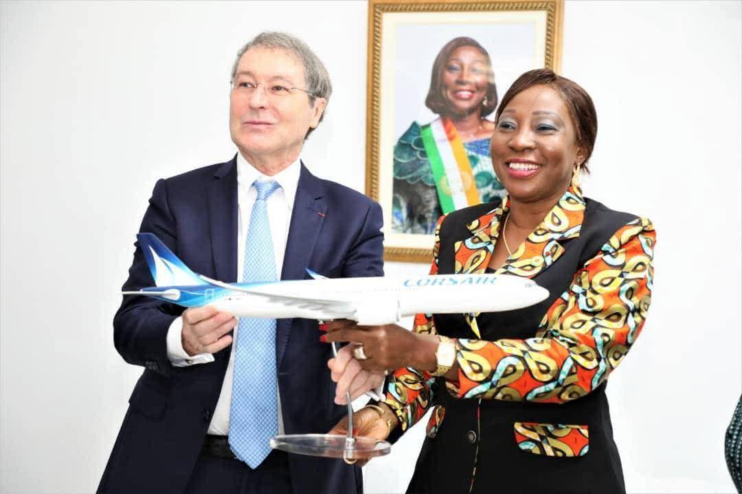 Côte d’Ivoire : Les privilèges des responsables choquent, entre voyages et soins à prix préférentiels...