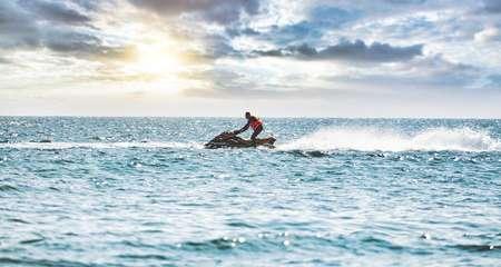 Deux vacanciers franco-marocains égarés en mer tués par des garde-côtes algériens