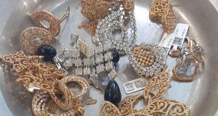 Saisie de bijoux d’une valeur de 1,6 million de dinars