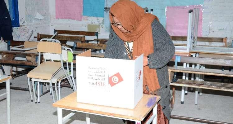 Sfax 1: Le taux de participation aux élections locales est de 7,9% jusqu’à 15H [Vidéo]