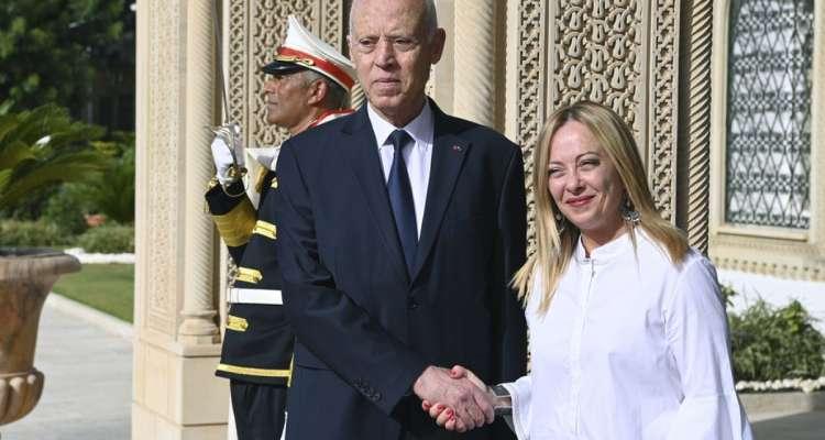 Giorgia Meloni en Tunisie : Signature de trois accords