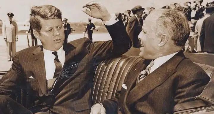 Album Photo : Bourguiba entre Eisenhower et Kennedy