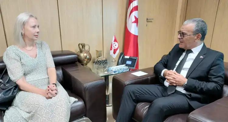 Deux accords financiers signés entre la Tunisie et la BAD pour une enveloppe de 379 MD