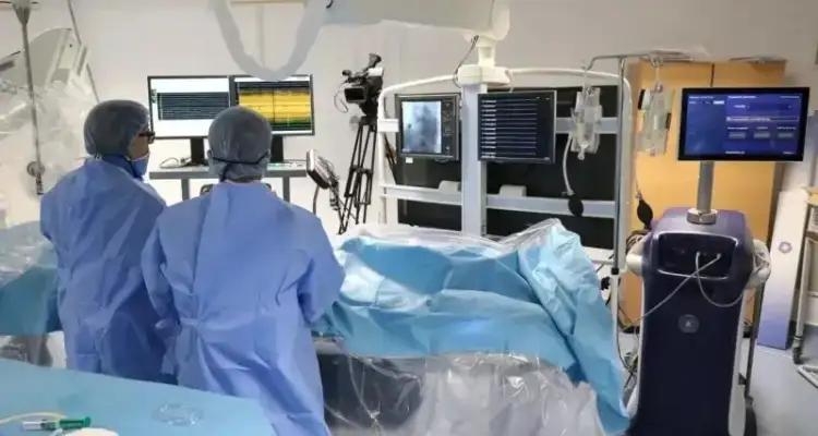 Tunisie : Succès d’une intervention endovasculaire pour traiter une malformation artérioveineuse