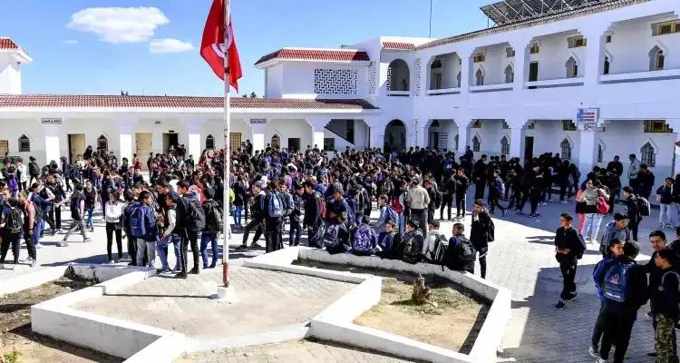 Tunisie : Suspension des cours après des actes de violence dans deux collèges à l’Ariana