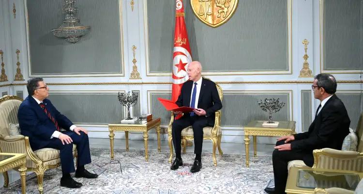 Tunisie : La Loi de Finances 2025 examinée par Kais Saied