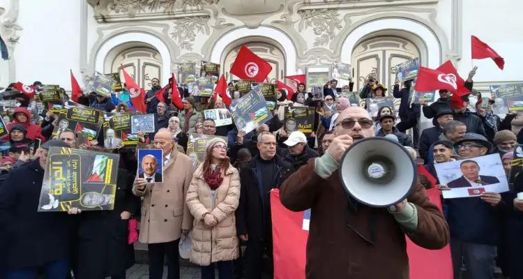 En Tunisie, le 14 janvier réunit manifestants et mémoires révolutionnaires