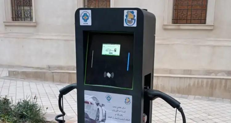 Sfax: Installation de deux bornes de recharge gratuites pour voitures électriques