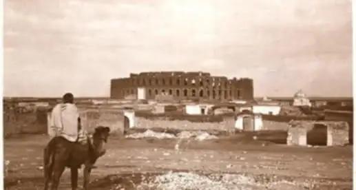 Tunisie - Nostalgies : La solitude de l'amphithéâtre antique