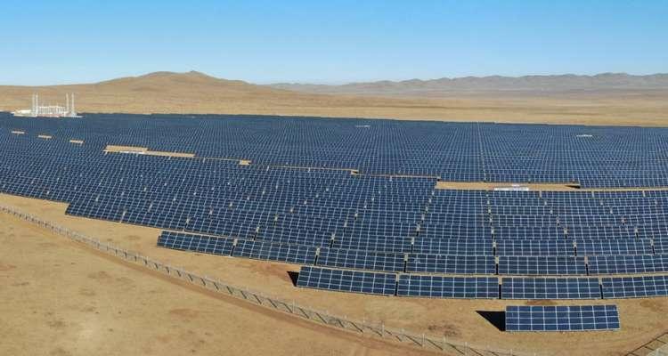 Le Japon finance deux grands projets solaires en Tunisie