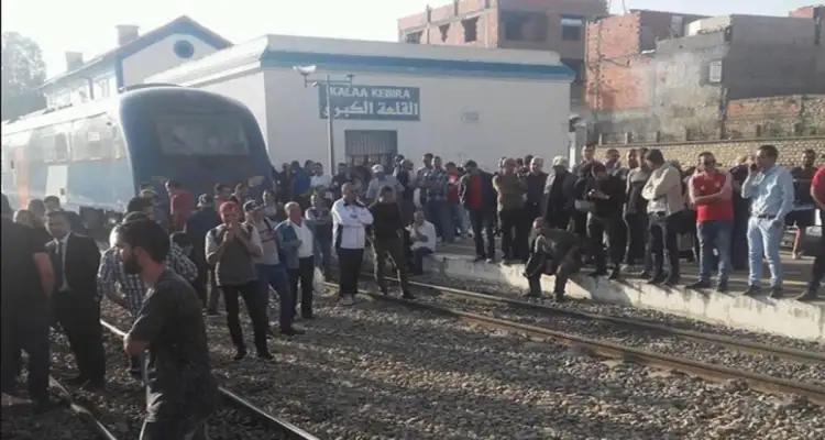 Tunisie : Un train vers Tunis bloqué à Sousse par des voyageurs en colère