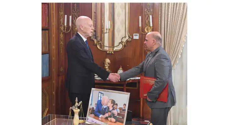 À Carthage, le président Saïed réaffirme son refus des privatisations et rappelle ses lignes rouges