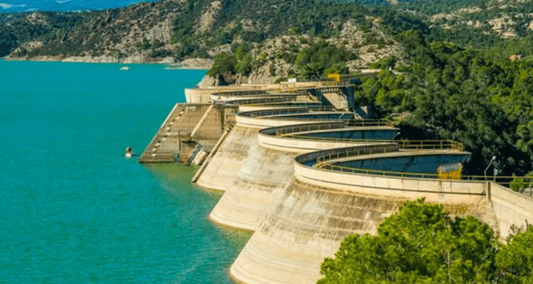 Le taux de remplissage des barrages atteint 37,3%