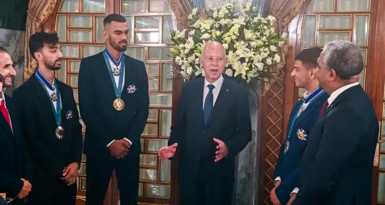 JO 2024 : Trois médaillés tunisiens décorés par Kaïs Saïed