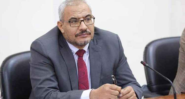 زوجة عتيق: زوجي يخوض إضرابا عن الطعام والقضية ضده مزورة