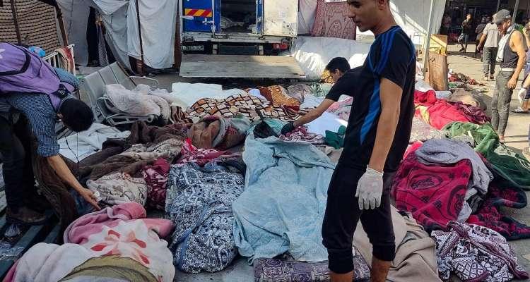 وزارة الصحة في غز.ة: الكلاب تنهش الجثث بمستشفى الشفاء