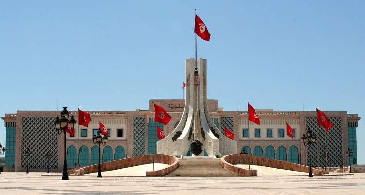 Le gouverneur de Tunis appelle à sécuriser les municipalités