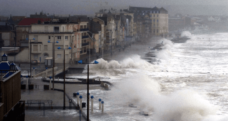 Une violente tempête va frapper la France