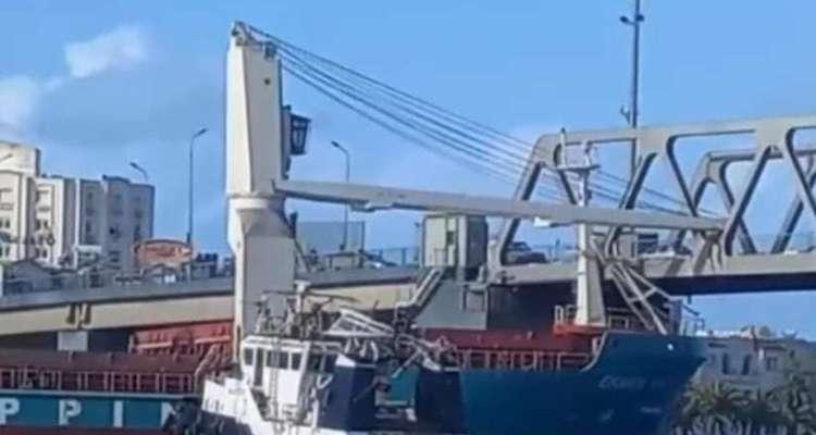 Tunisie : Un bateau heurte le pont de Bizerte, pas de victimes