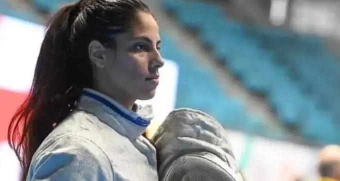 JO Paris 2024 : L’escrimeuse tunisienne Yasmine Daghfous éliminée