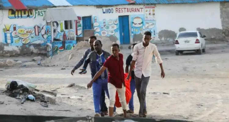 Somalie : Au moins 32 morts dans une attaque sur la plage de Mogadiscio