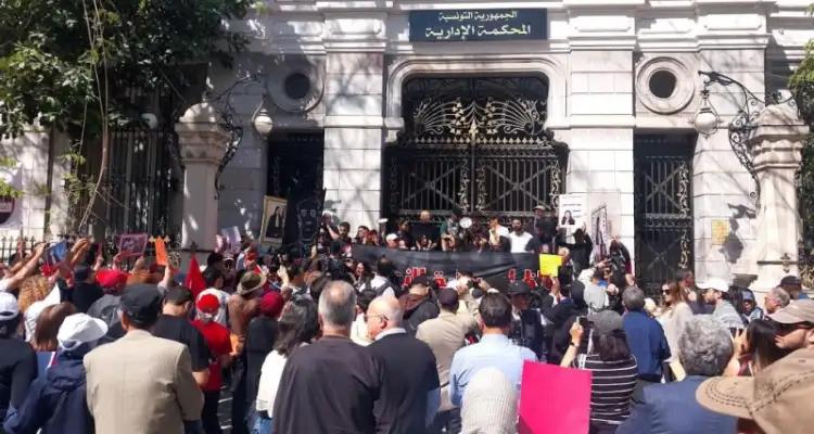 Tunis : Protestation contre l’arrestation de l’avocat Ahmed Souab