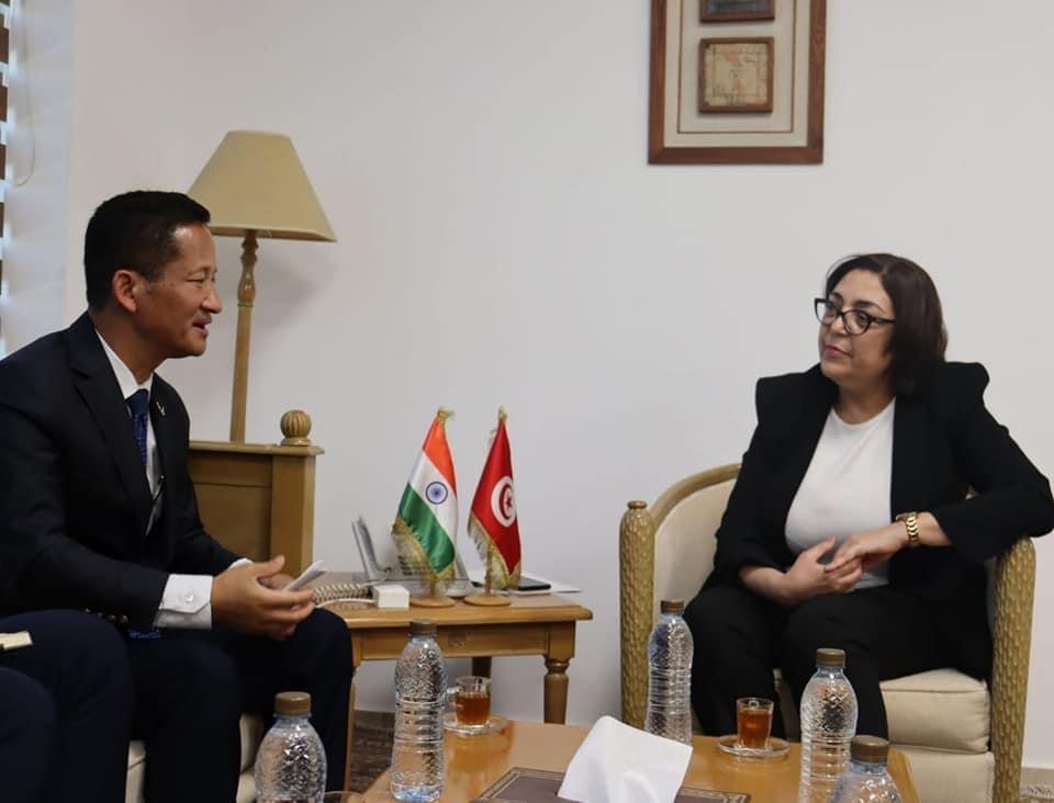 دعم المبادلات التجارية بين تونس والهند محور لقاء وزيرة التجارة بالسفير الهندي
