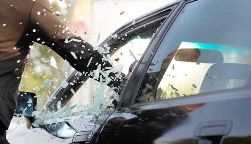 الحمامات: تهشيم أكثر من 10 سيارات تابعة لاعضاء المكتب الوطني للمصائف