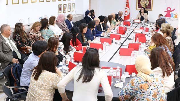 وزيرة المرأة تدعو إلى تعزيز التّمكين الاقتصادي للنساء ضحايا العنف بمراكز ‘الأمان’