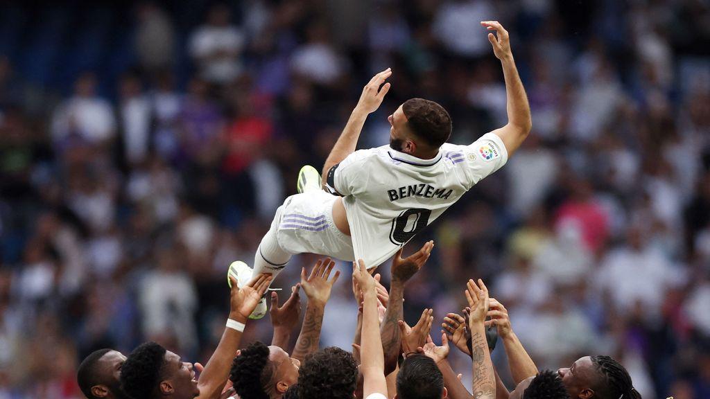 كريم بنزيما يلتحق رسميا برونالدو في الدوري السعودي