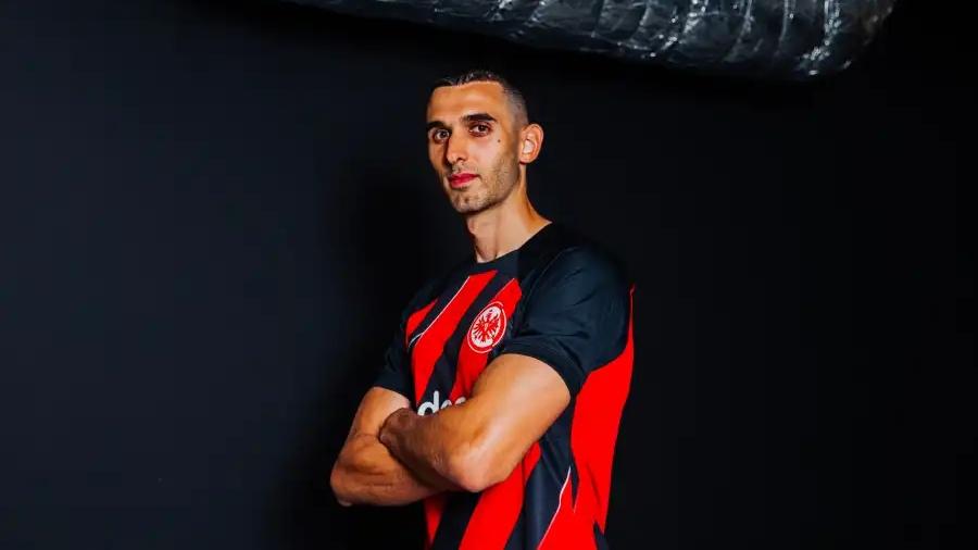 كأس ألمانيا : إلياس السخيري أساسي في فوز اينتراخت فرانكفورت على لوكوموتيف لايبزيغ