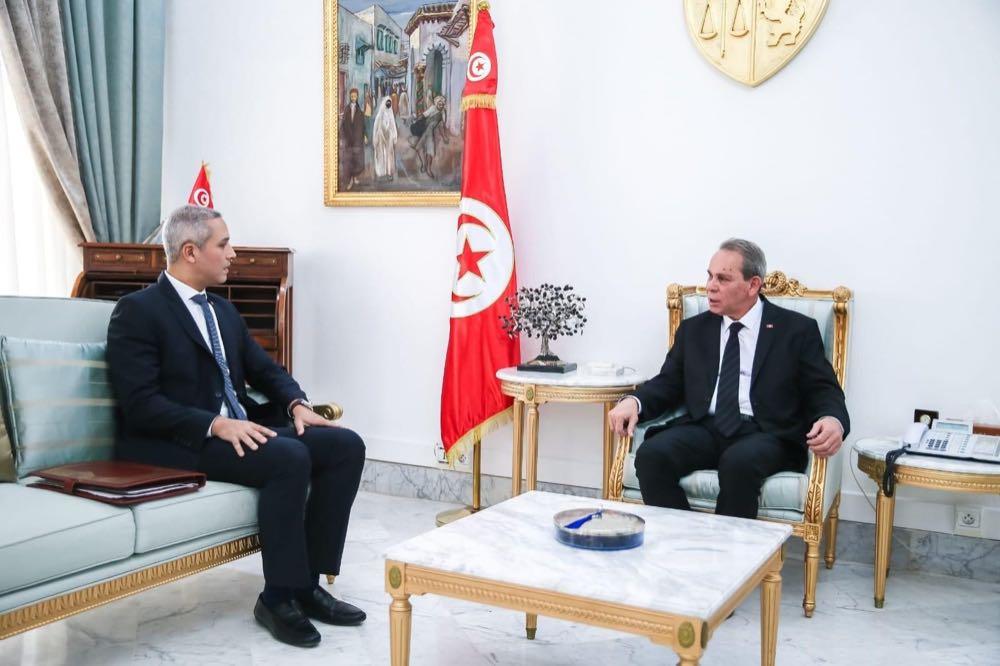 رئيس الحكومة يوصي بالارتقاء بجودة المنتوج السياحي