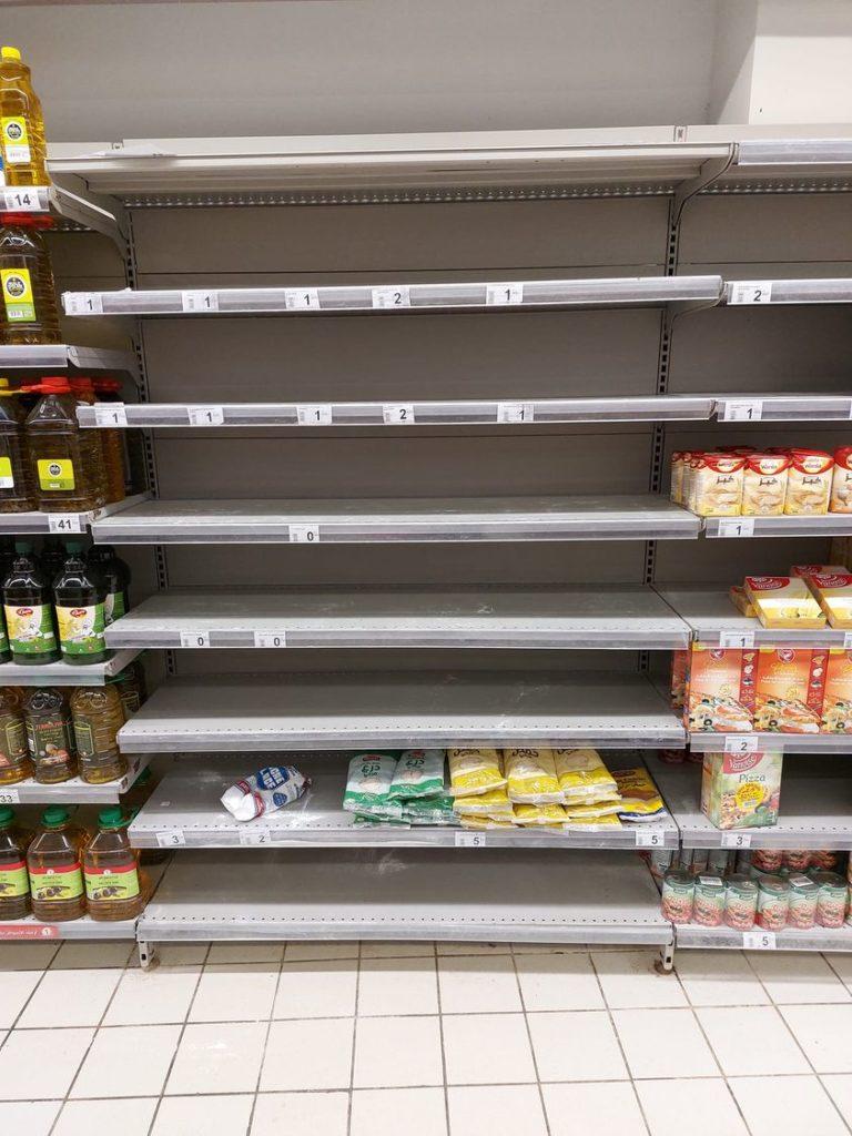 القصرين: تسجيل نقص في بعض المواد الاساسية