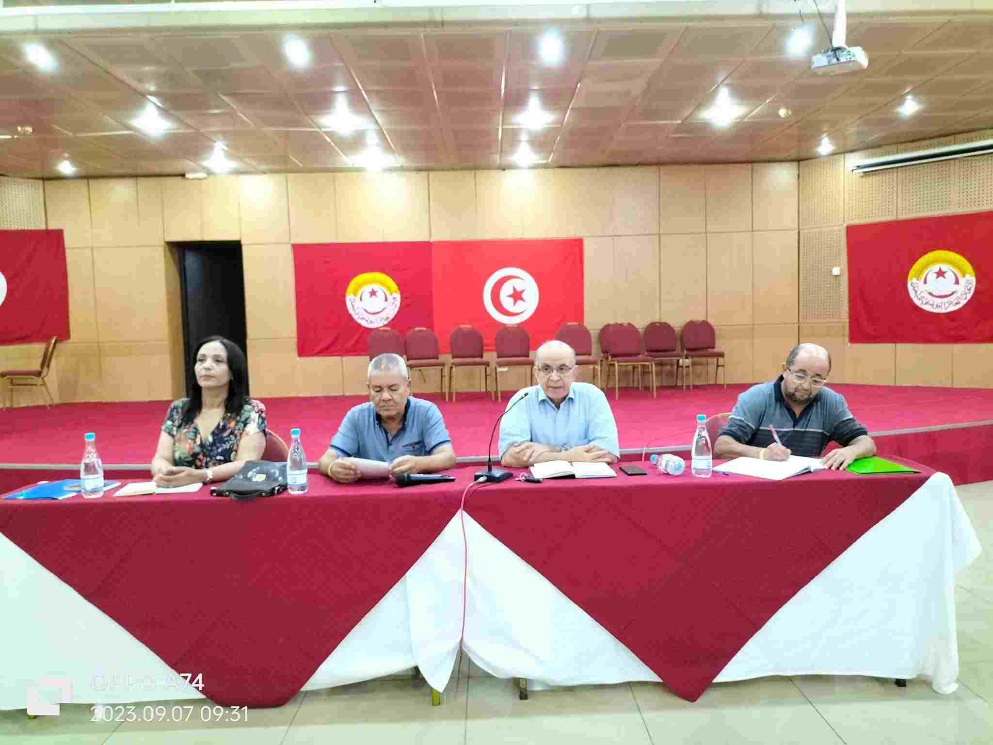 انطلاق أشغال الهيئة الإدارية القطاعية للتعليم الأساسي (صور)