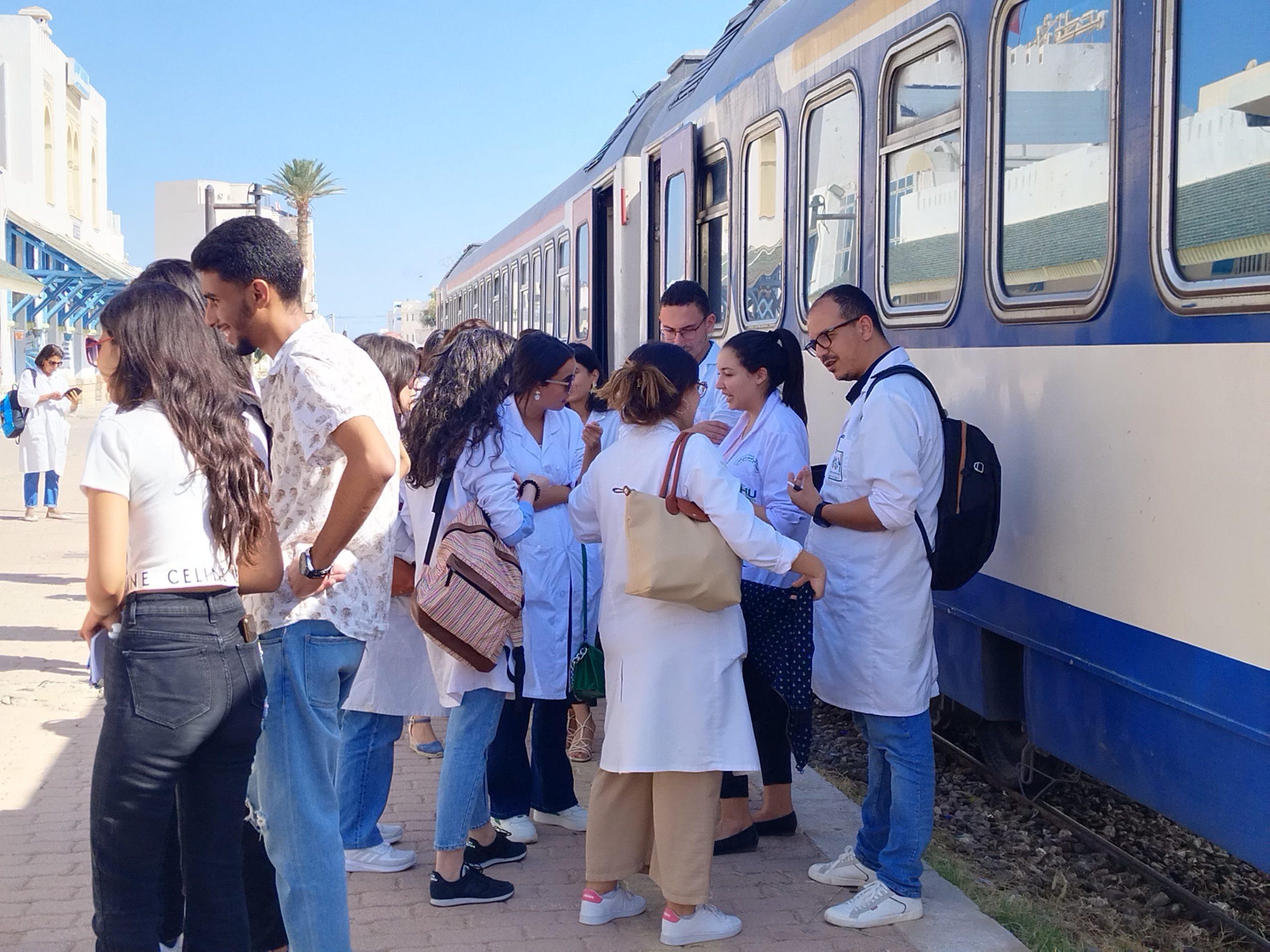قابس: قافلة صحية مجانية ضد داء المفاصل (صور)